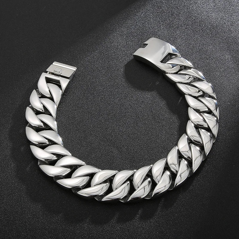 31mm Choker Necklace
