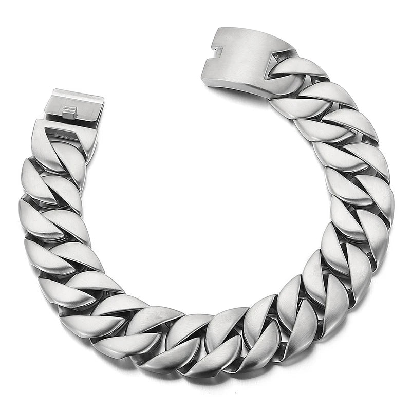 31mm Choker Necklace