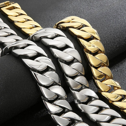 31mm Choker Necklace